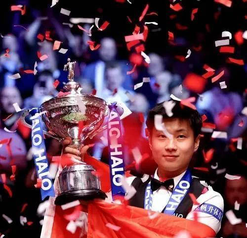 连续出色发, 参加世界运