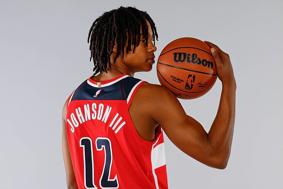 GyjjD, 届新秀中投, LQAAA