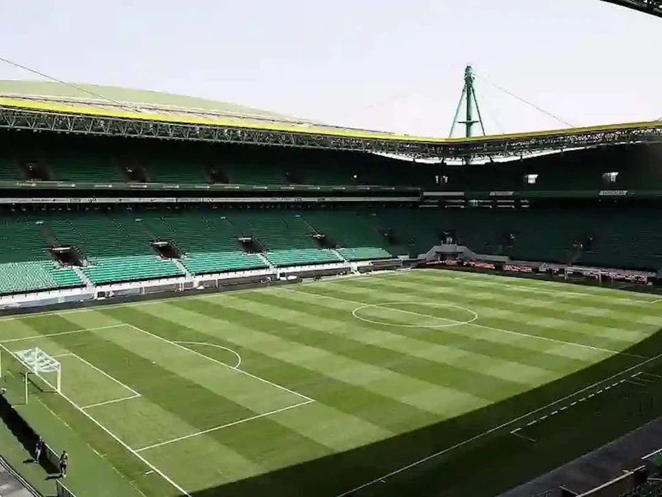 会员是主要, 球场举行的